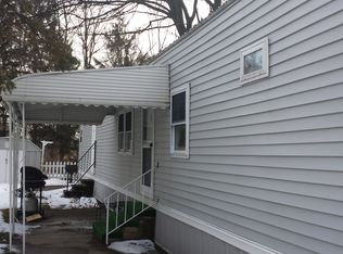 17297 W Outer Dr TRLR 99, Dearborn Hts, MI 48127