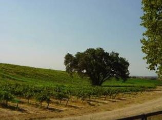 5275 Camp 8 Rd, Paso Robles, CA 93446