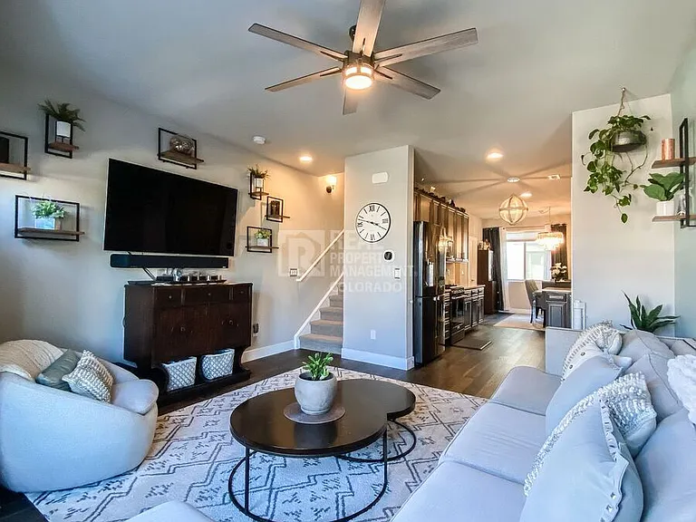 1057 Mariposa St — Photo 3
