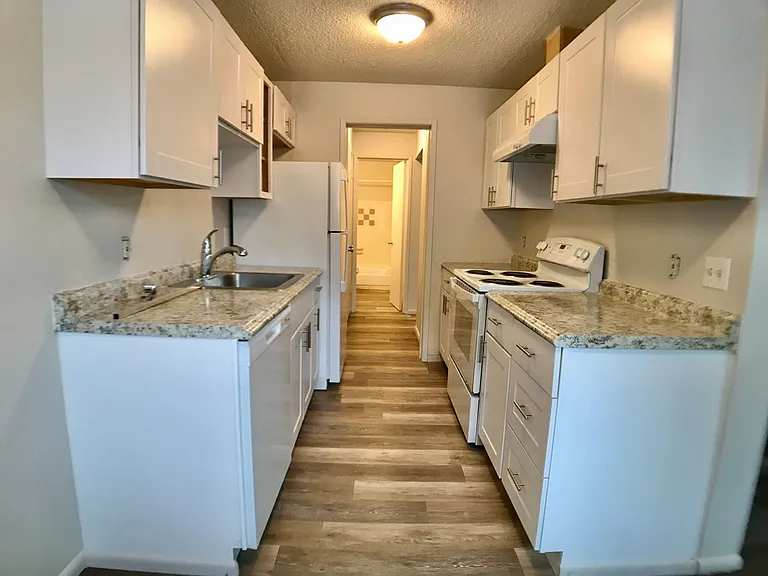 Bergen Apartments — Photo 12
