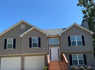 2739 Sawyer Mill Dr, Gainesville, GA 30507