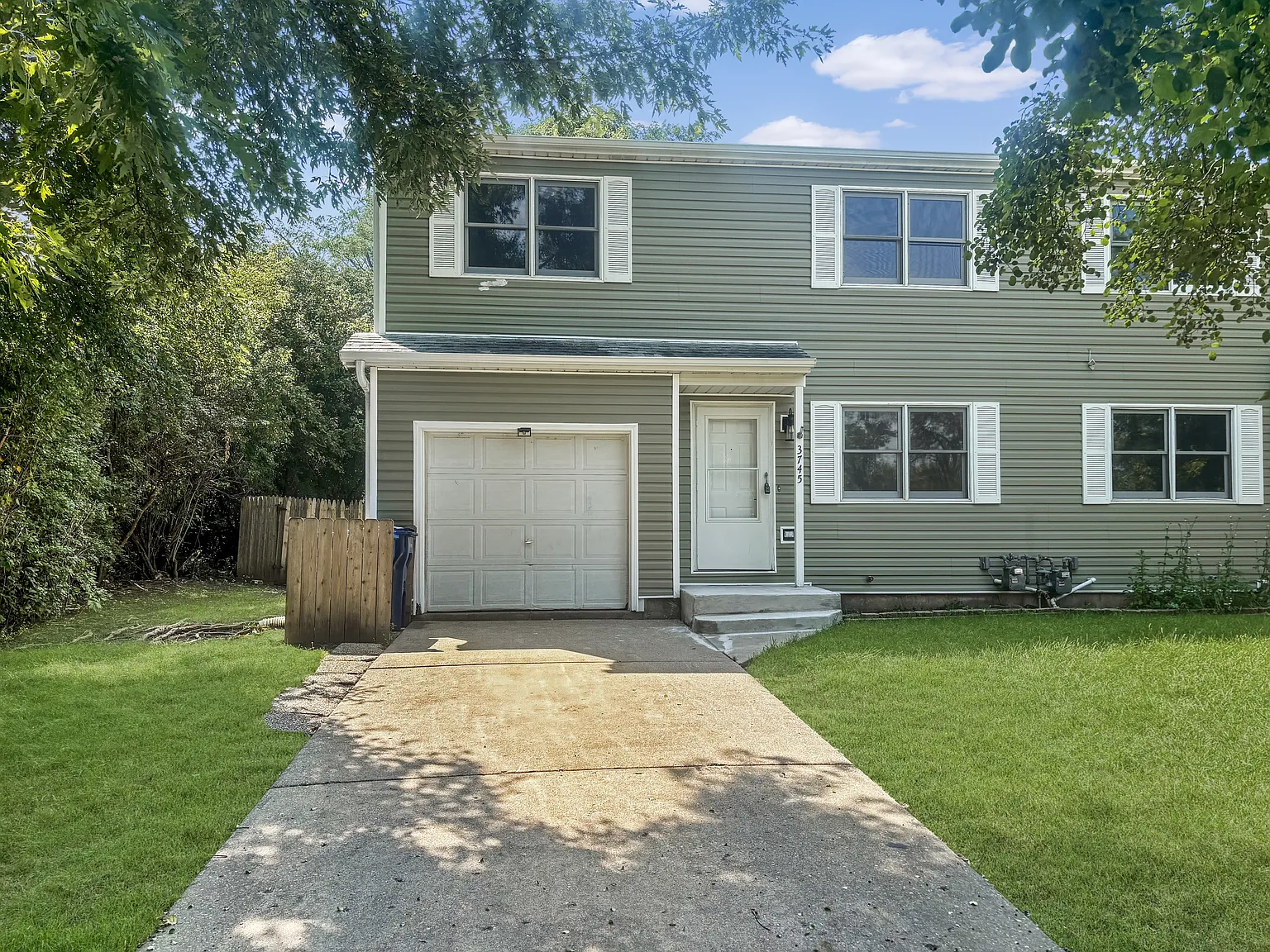 3745 Johns Manville Avenue - 1 — Photo 1
