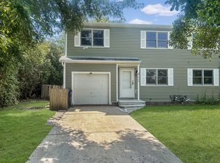 3745 Johns Manville Ave, Gurnee, IL 60031