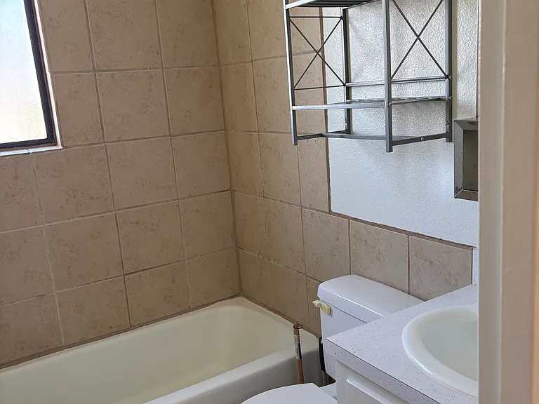 1425 Paseo De Peralta #9 — Photo 3