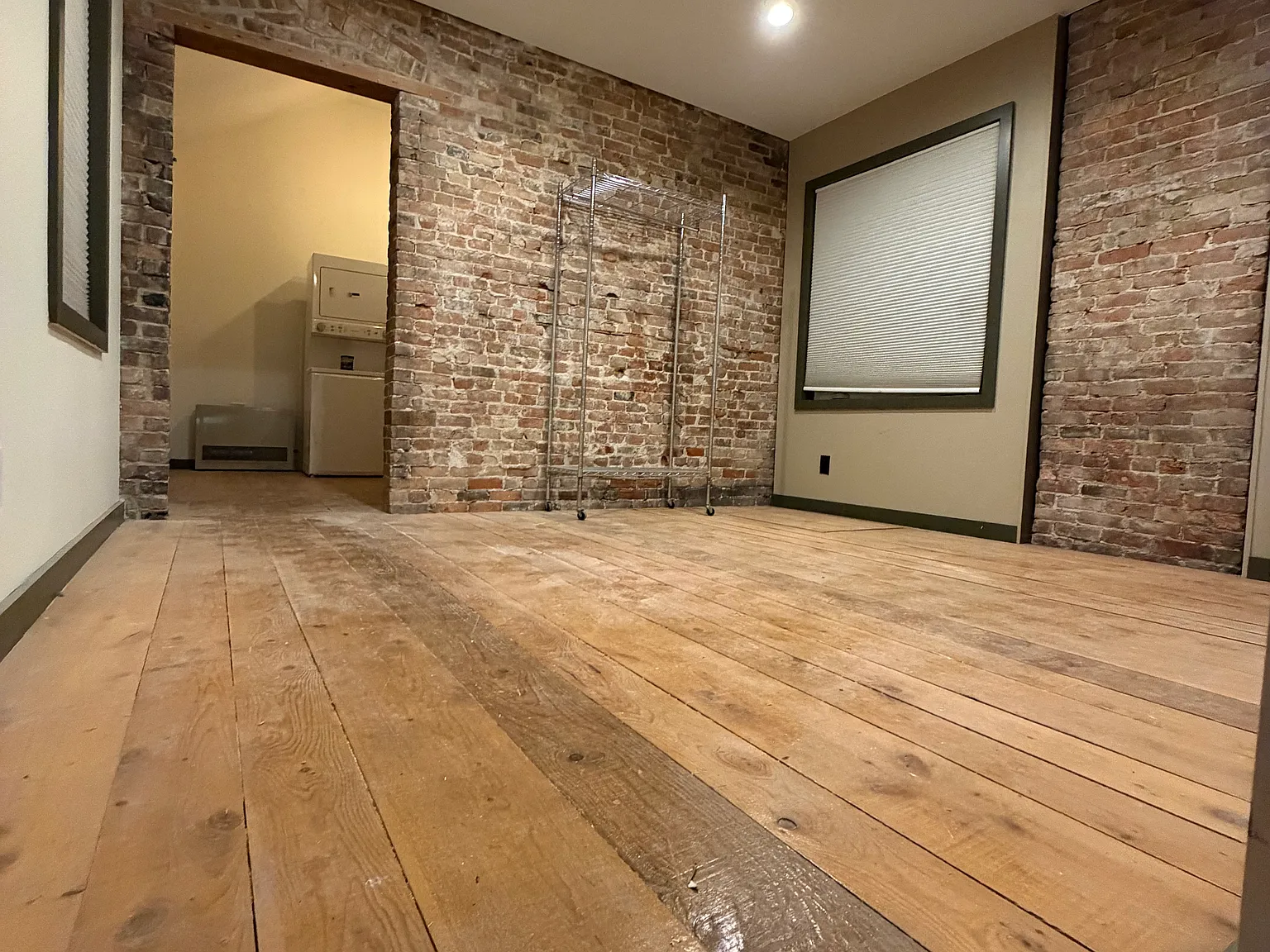 1 bed, 800 sqft, $1,200 — Photo 3