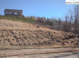 747 SE Chatsworth Street, Lenoir, NC 28645