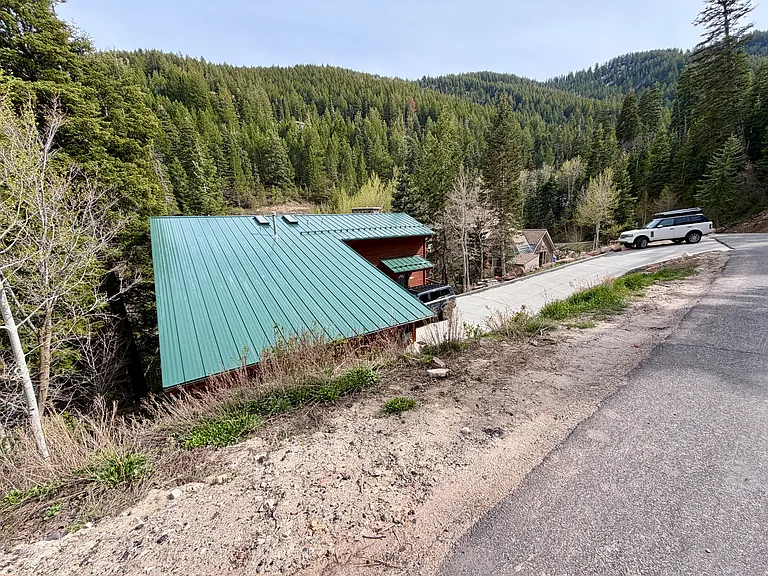 235 Paradise Rd — Photo 25