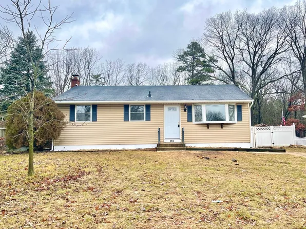 118 Country Club Rd, Pine Hill, NJ 08021