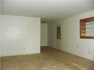 2nd image of 73 Park Ave