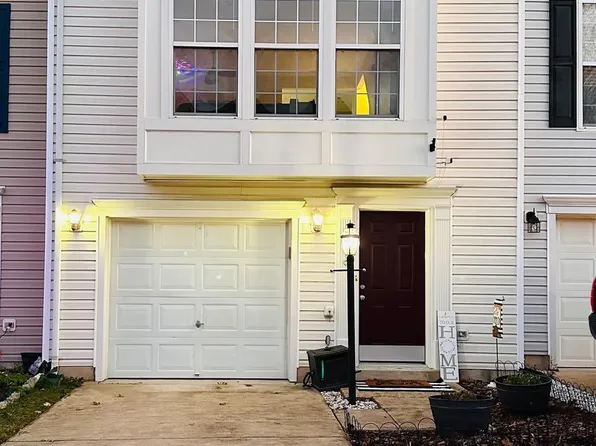 6176 Newton Ln, Bealeton, VA 22712