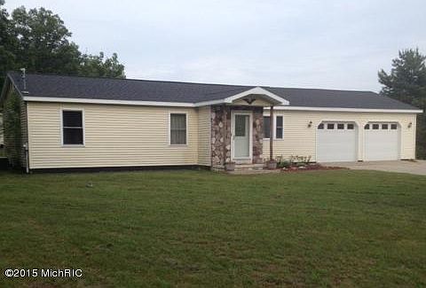 1st image of 1404 Bjornson St