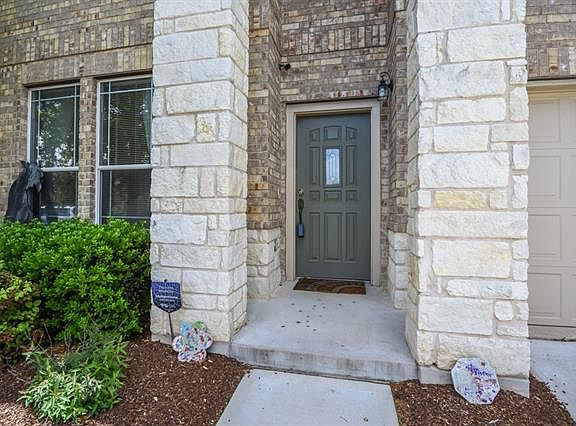 4th image of 2084 Garlic Creek Dr
