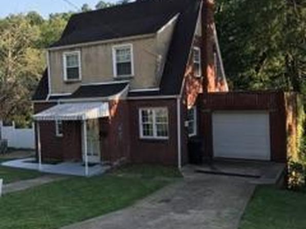 717 Forest Cir
