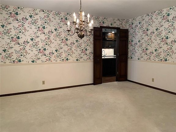 2nd image of 26 Eastwood Dr