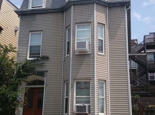 26 Gates St, South Boston, MA 02127