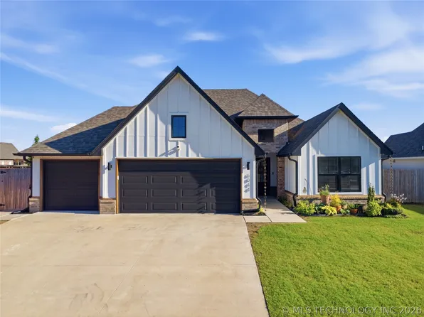 6044 E 127th St S, Bixby, OK 74008