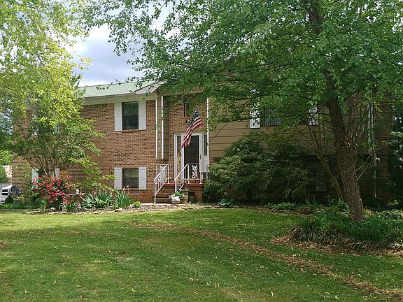 3rd image of 5182 Creek Bend Ct NW