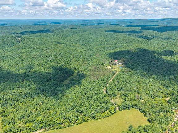 4th image of 3211 County Road 118
