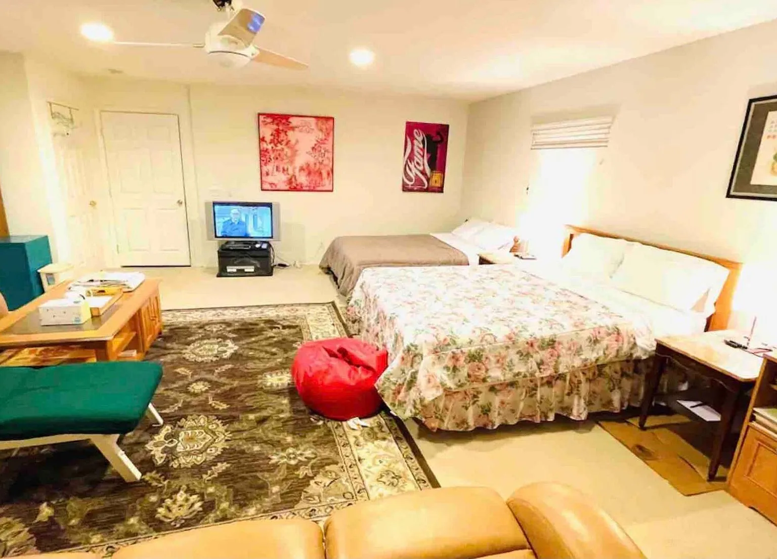 6 bed, 3485 sqft, $850 — Photo 1