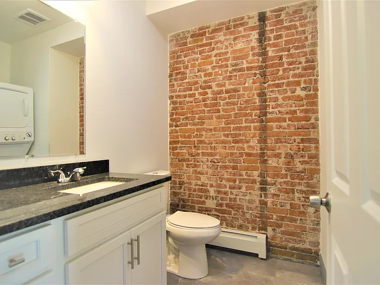 246 Lawrence St #2 — Photo 13