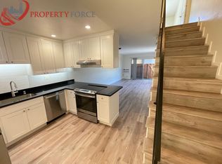 946 Tamarack Ln APT 9, Sunnyvale, CA 94086