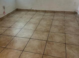 615 NE 3rd St APT 4, Hallandale, FL 33009