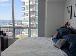 228 Queens Quay W #1609, Toronto, ON M5J 2X1