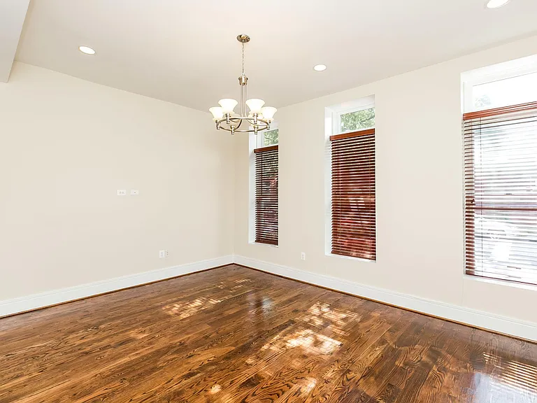 2201 E Fairmount Ave #A — Photo 9