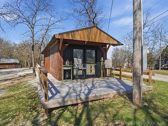 2nd image of 33635 Dock Rd #R