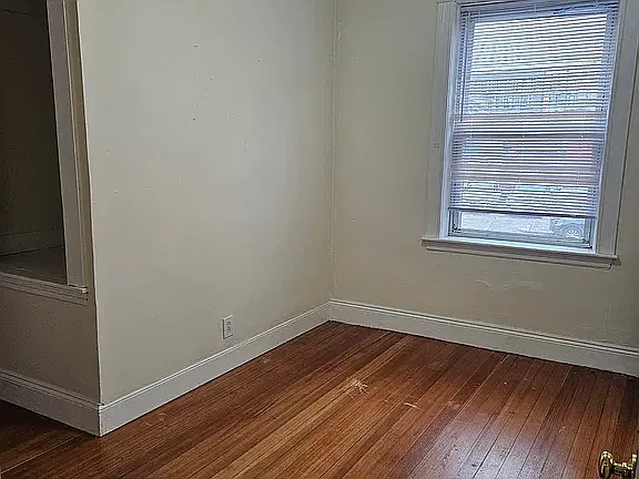 2 bed, 999 sqft, $2,350 — Photo 4