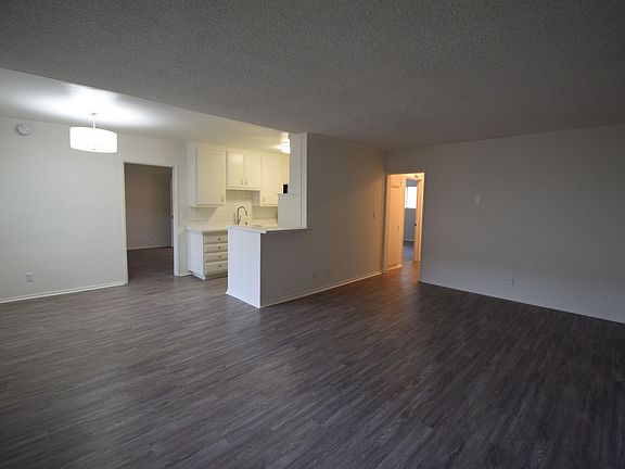 4th image of 5440 Quakertown Ave #202