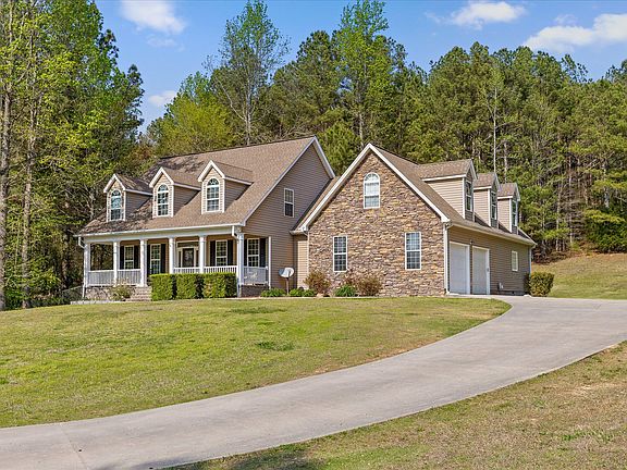 2nd image of 145 Cora Ln