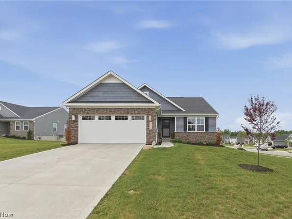 3111 Starlight Cir, Akron, OH 44312