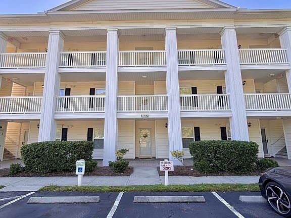 2nd image of 627 Woodmoor Cir #201