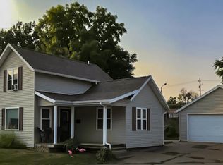 1253 Halstead St, Muscatine, IA 52761