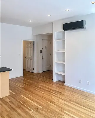 Rented by Voro New York | media 4
