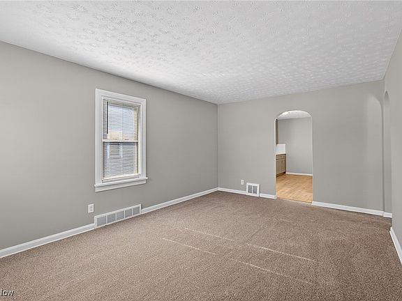 4th image of 1207 Linwood Ave SW