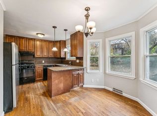 8727 Sleepy Hollow Rd, Kansas City, MO 64114