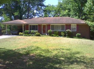 2500 Meadow Lark Dr, East Pt, GA 30344