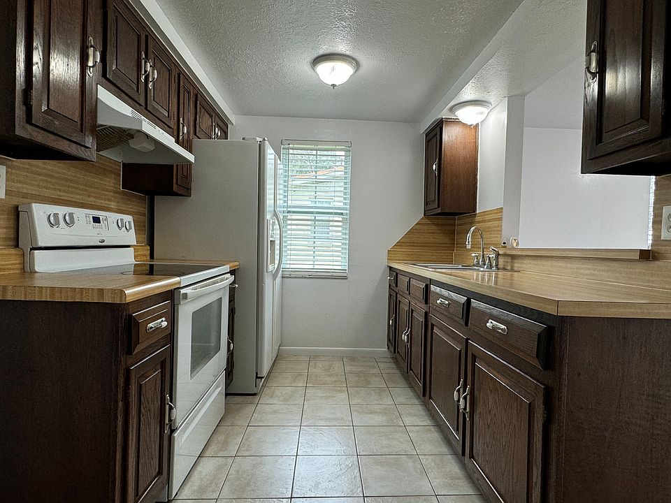 1st image of 2317 Palm Ave #2321