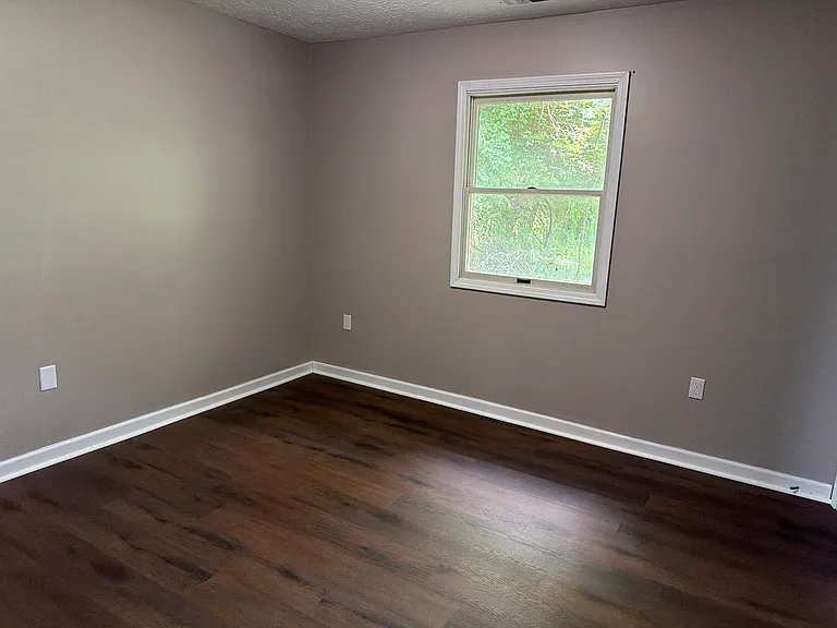4979 Mercedes Dr — Photo 15