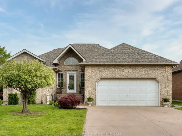 2703 Lombardy Cres, Lasalle, ON N9H 2L7