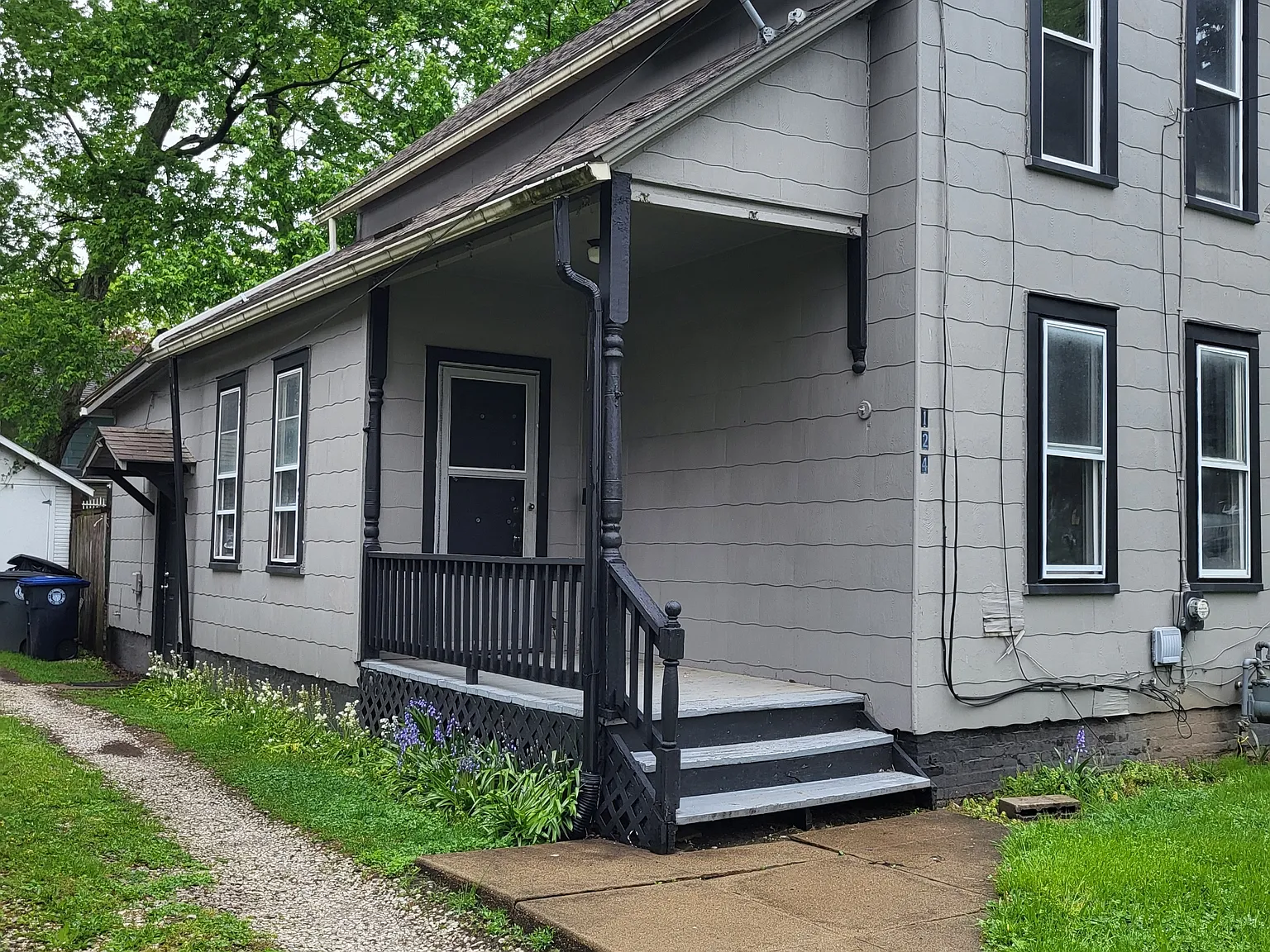 3 bed, 1080 sqft, $1,150 — Photo 3
