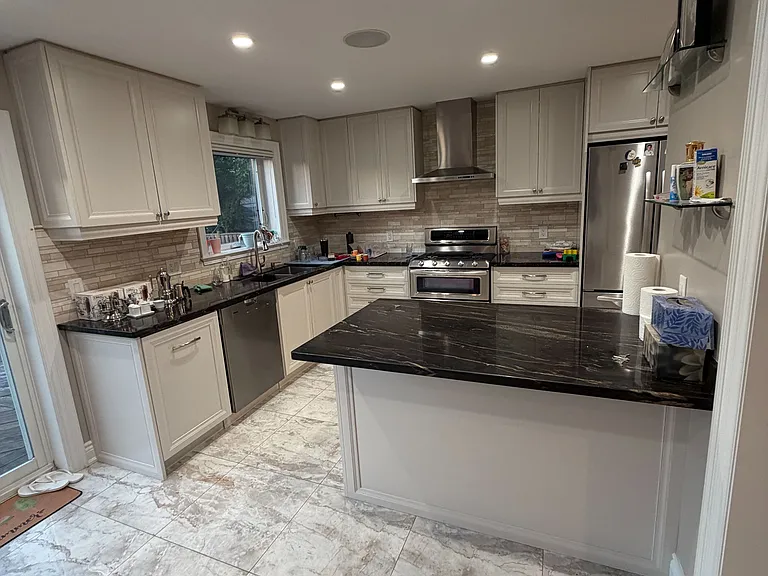 34 Manorhampton Dr — Photo 5