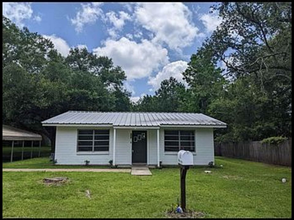 1st image of 206 S Kaysee Ave