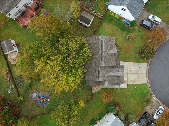 5th image of 6404 Loxley Ct