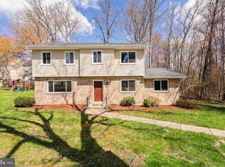 402 Warburton Oaks Dr, Fort Washington, MD