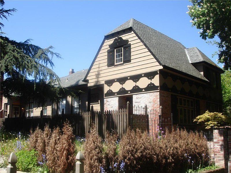 Building Photo 4
