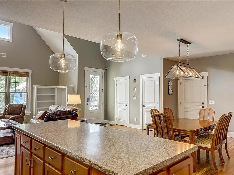 11 Oakhaven Ter — Photo 24