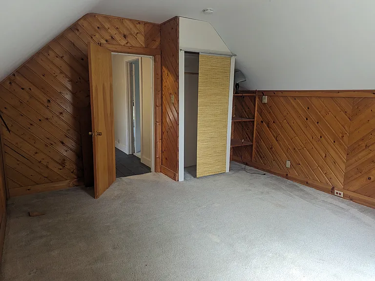 434 E Chapin St — Photo 11